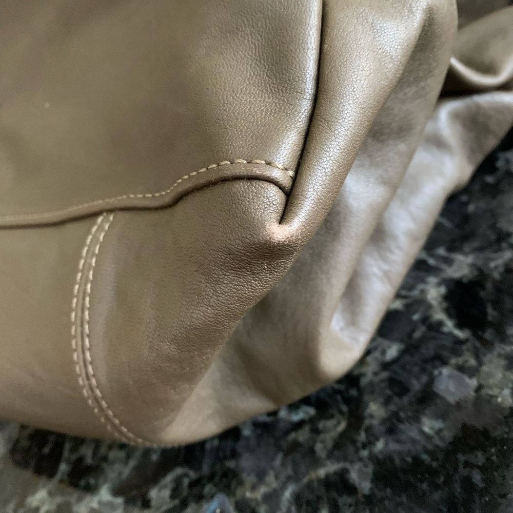 Longchamp bag - Picture 6 of 11